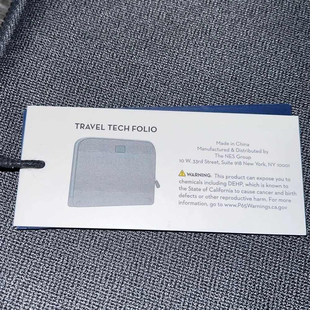 Bain x Miller tech folio. NWT